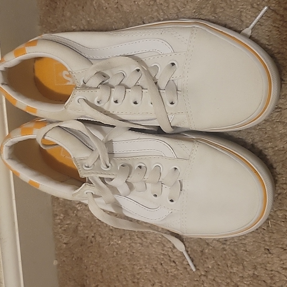 vans - Picture 4 of 4